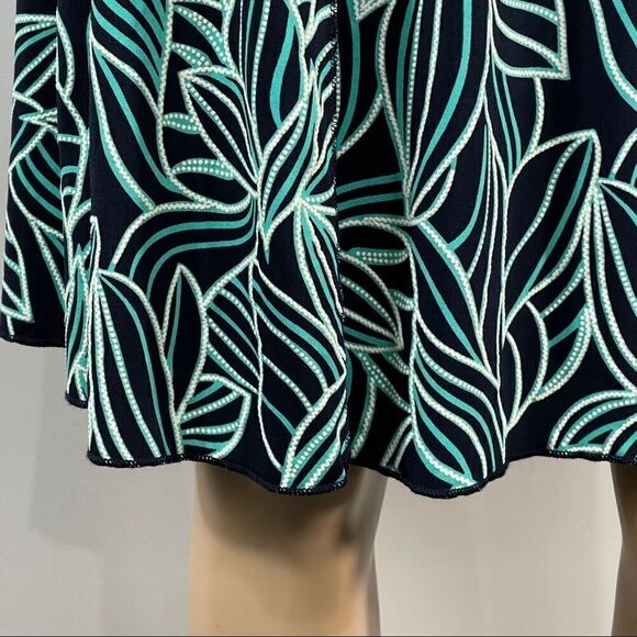 Cato Bell  Sleeve Leaf Pattern Women's Dress - Picture 7 of 11